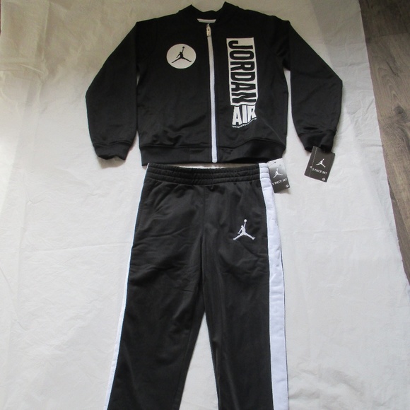 jordan boys tracksuit